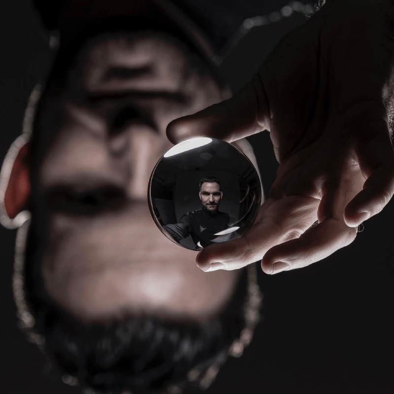 Corporate Illusion Shows – Free Consultation for Company EventsPal Bodnar Magic Productions