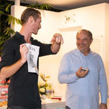 Interactive Close - Up Magic – Private & Corporate EventsPal Bodnar Magic Productions